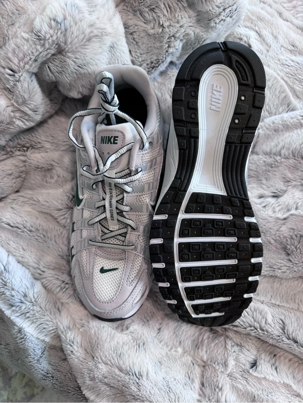 Nike P-6000 NWT